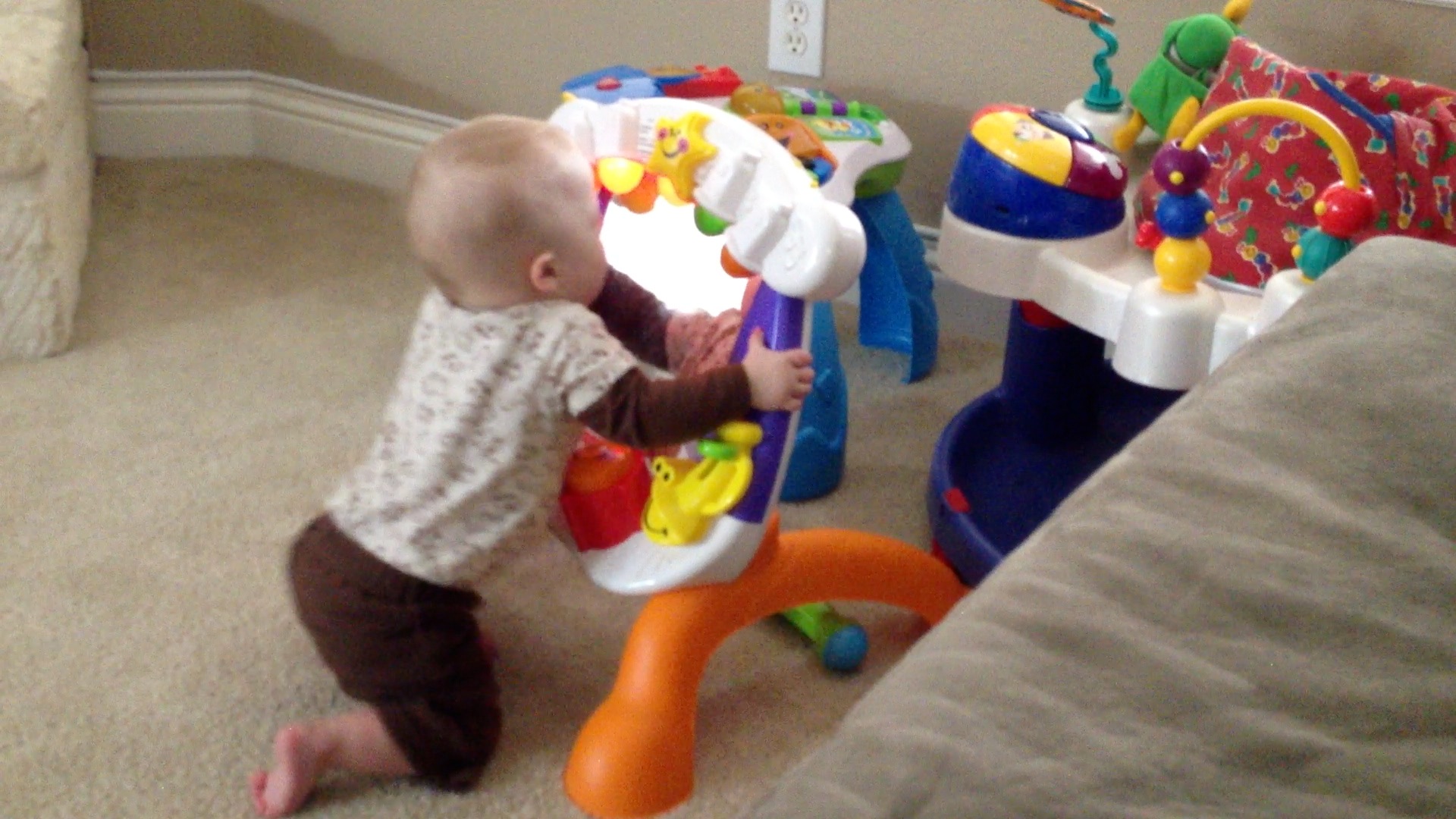 baby toys to help stand
